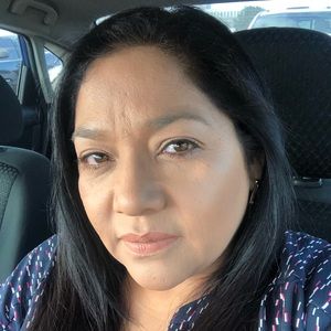 Meet your Posher, Dina